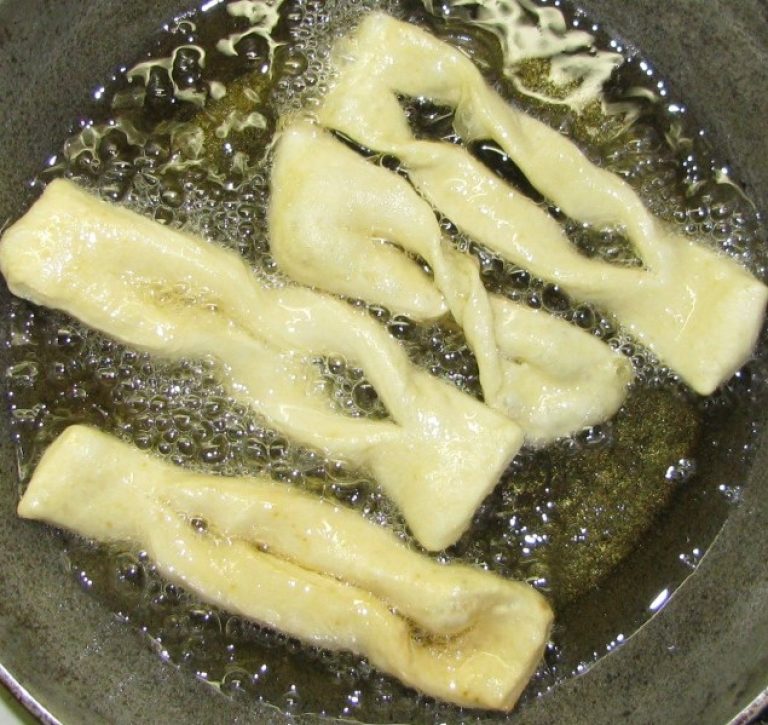 Слоеное тесто можно жарить в масле